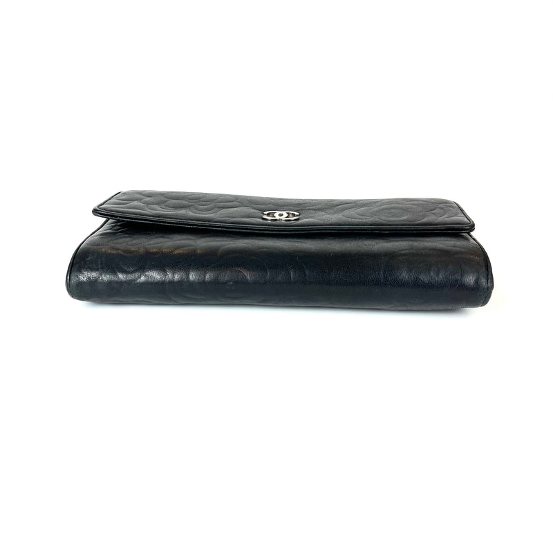 Camellia Lambskin Leather Wallet in Black