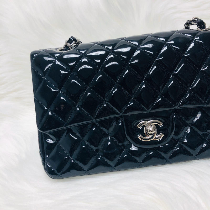 Classic Double Flap Patent Leather M/L SHW Black