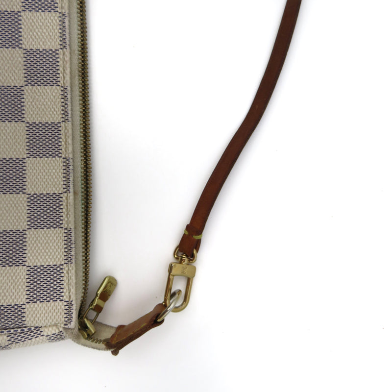 Pochette in Damier Azur