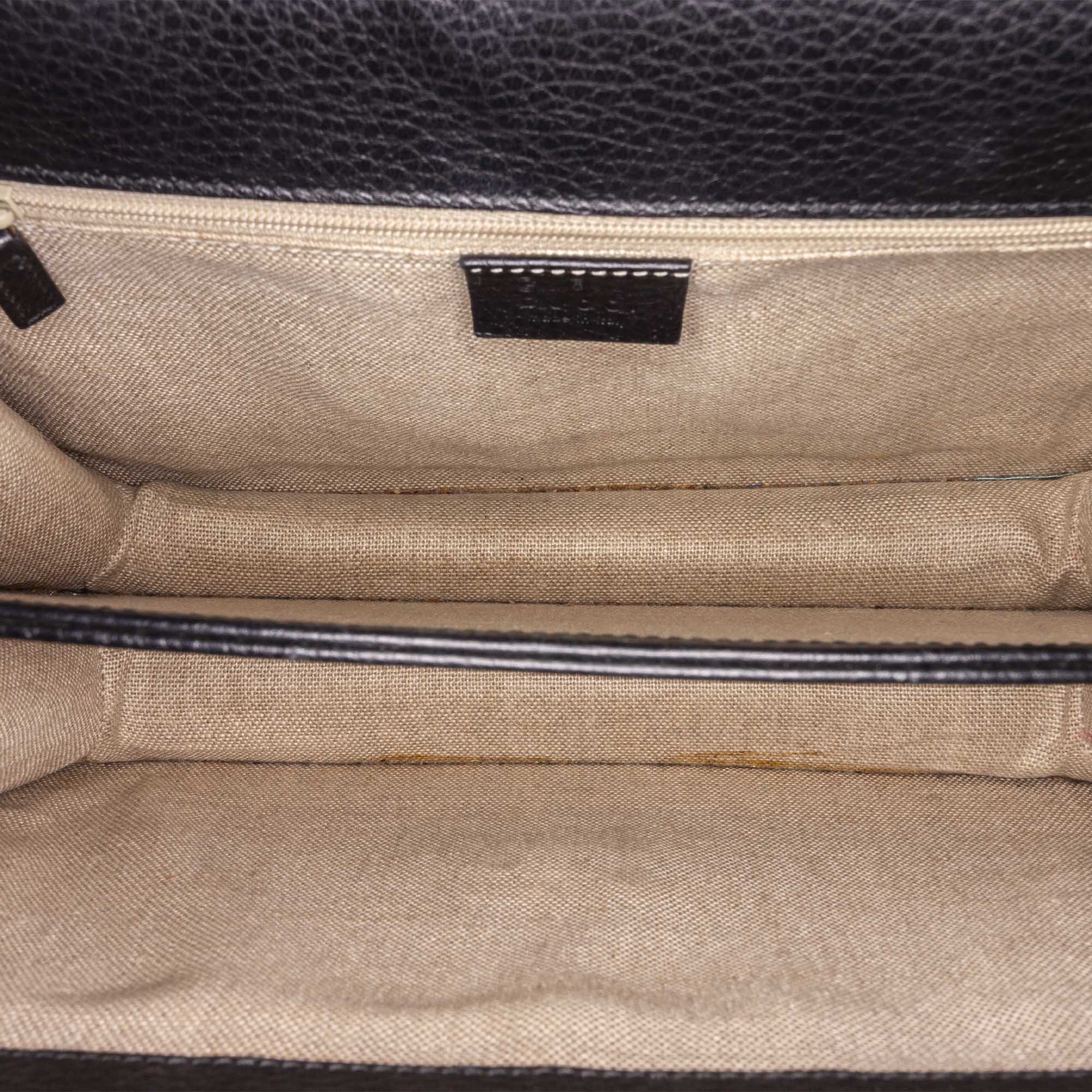 バッグ GUCCI INTER LOCKING CHAIN HAND PORCH GUCCI INTER LOCKING CHAIN HAND PORCH - メルカリ