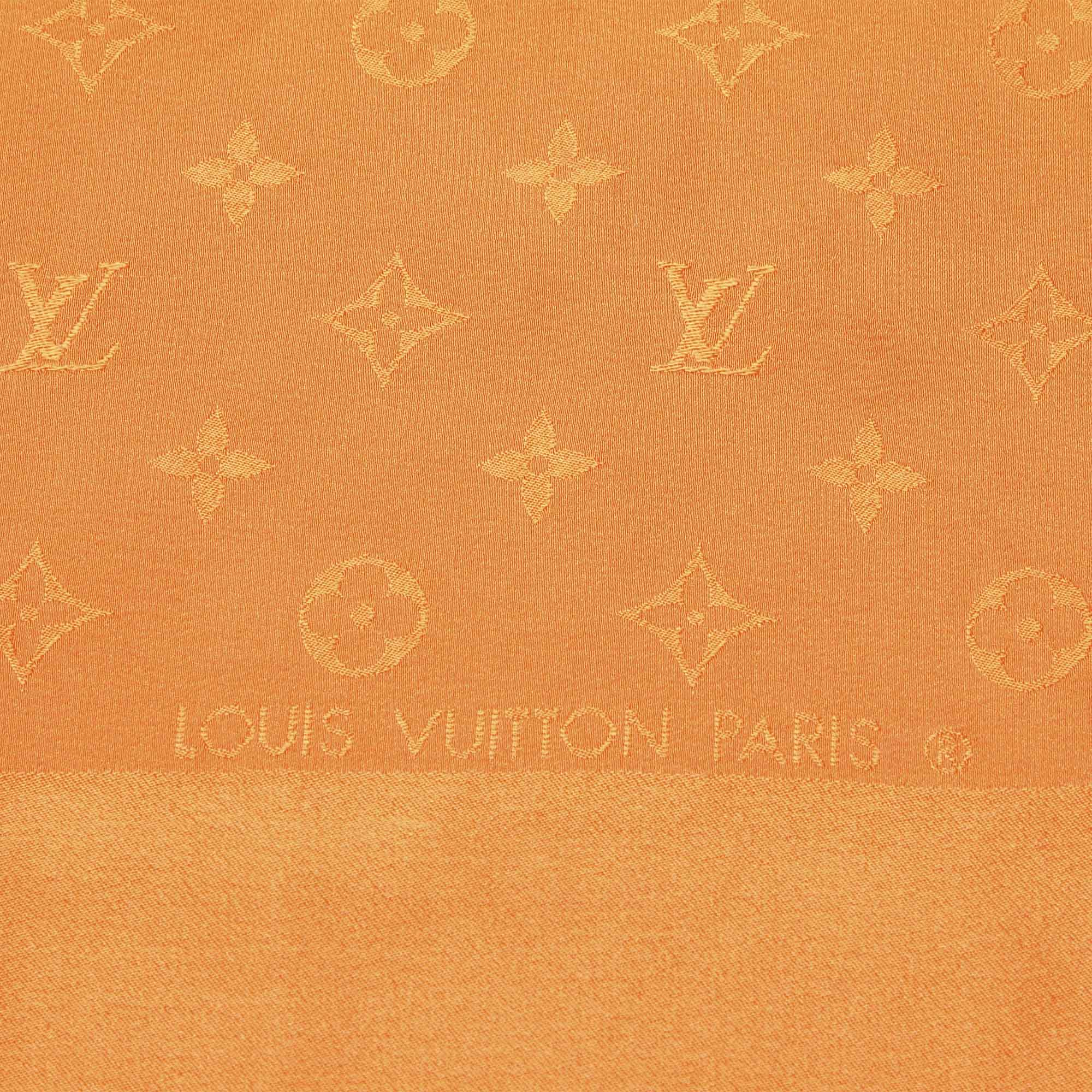 Louis Vuitton Carré Monaco スカーフ Orange Louis Vuitton Silk Carre Scarf Monogram Logo All Over Orange