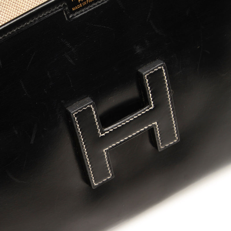 Black Jige GM Leather Clutch Bag