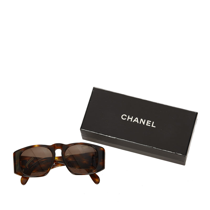 Round Tinted Sunglasses Brown - Bag Religion