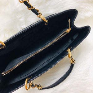 Chanel Black Caviar GST Leather Grand Shopping Tote in Black