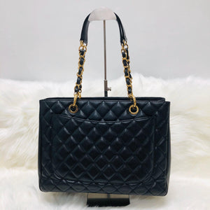 Chanel Black Caviar GST Leather Grand Shopping Tote in Black