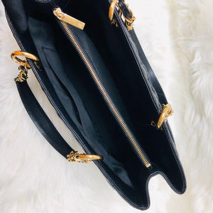 Chanel Black Caviar GST Leather Grand Shopping Tote in Black