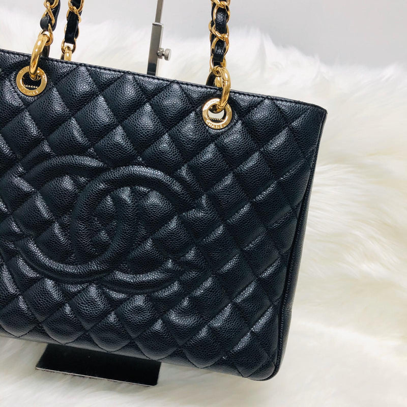 CHANEL Quilted Matelasse GST Caviar Gold Chain Grand Shopping Tote Bag Black