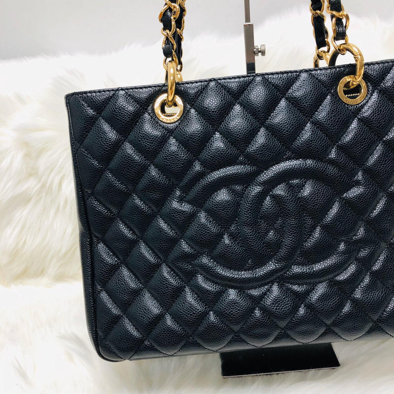 Chanel Black Caviar GST Leather Grand Shopping Tote in Black