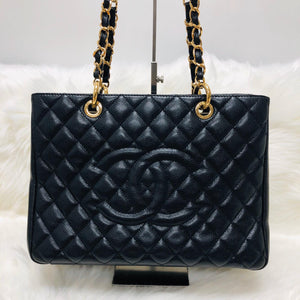 Chanel Black Caviar GST Leather Grand Shopping Tote in Black