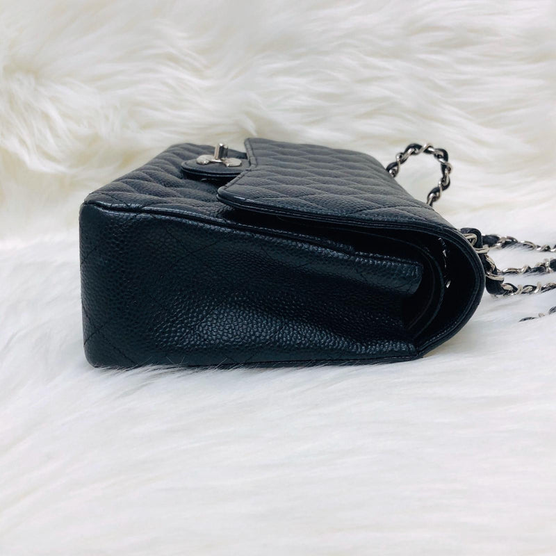 Classic Double  Flap in Black Caviar SHW