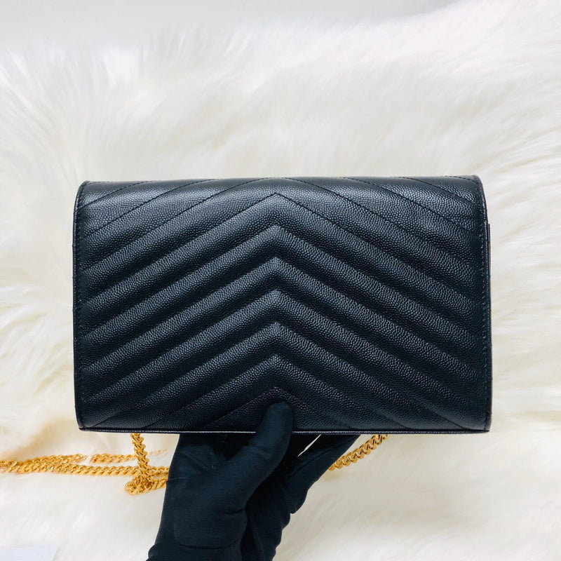 Medium Grain de Poudre Envelope Wallet on Chain in Black