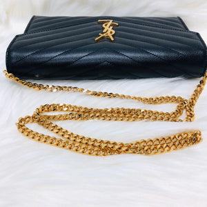 Medium Grain de Poudre Envelope Wallet on Chain in Black