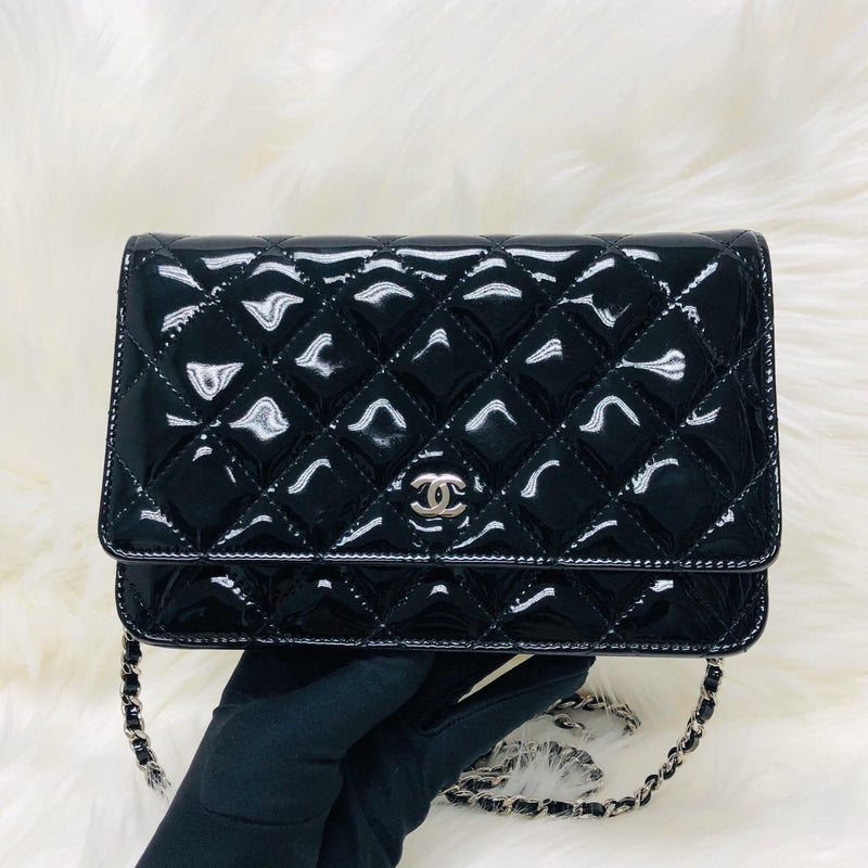 Wallet on Chain WOC with SHW in Black Quilted Patent Leather