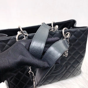 GST Caviar Tote Bag Black SHW
