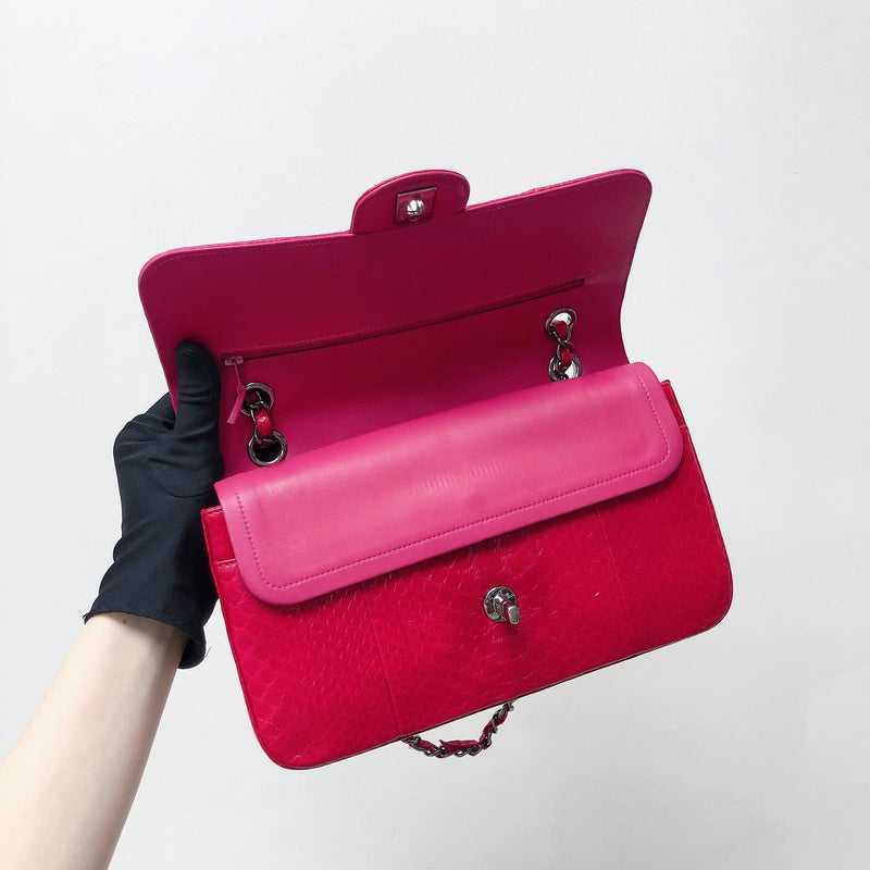Classic Flap Medium Bag Python Leather Pink