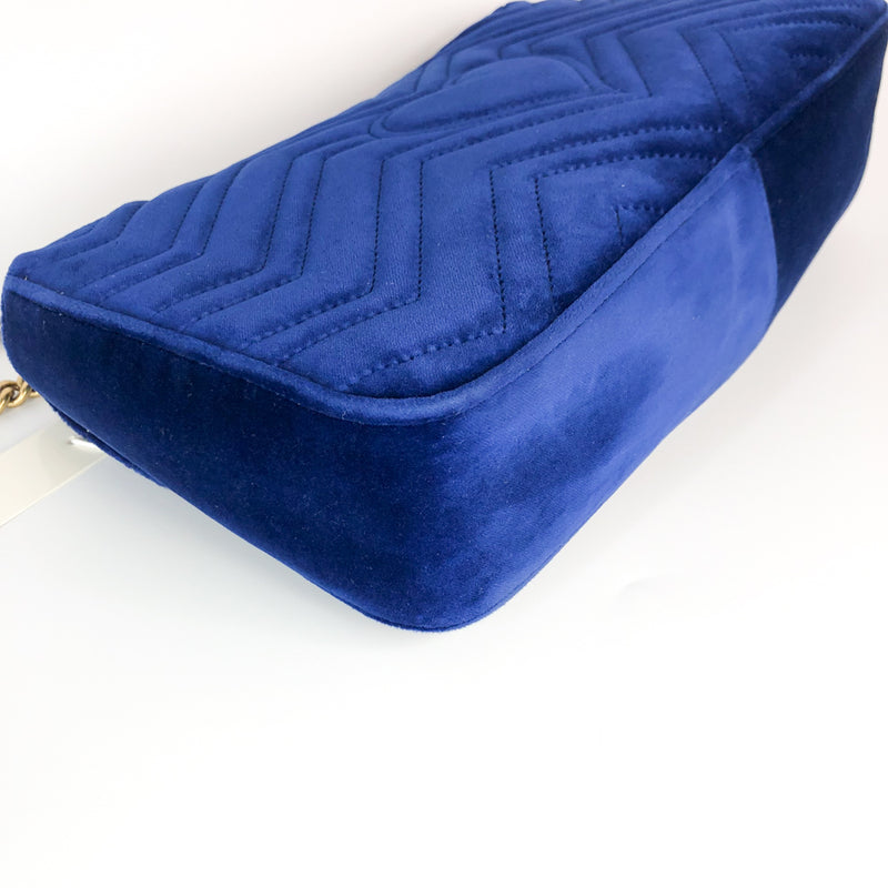 Marmont Matelasse Medium Shoulder Bag in Blue Velvet