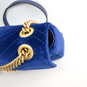 Marmont Matelasse Medium Shoulder Bag in Blue Velvet