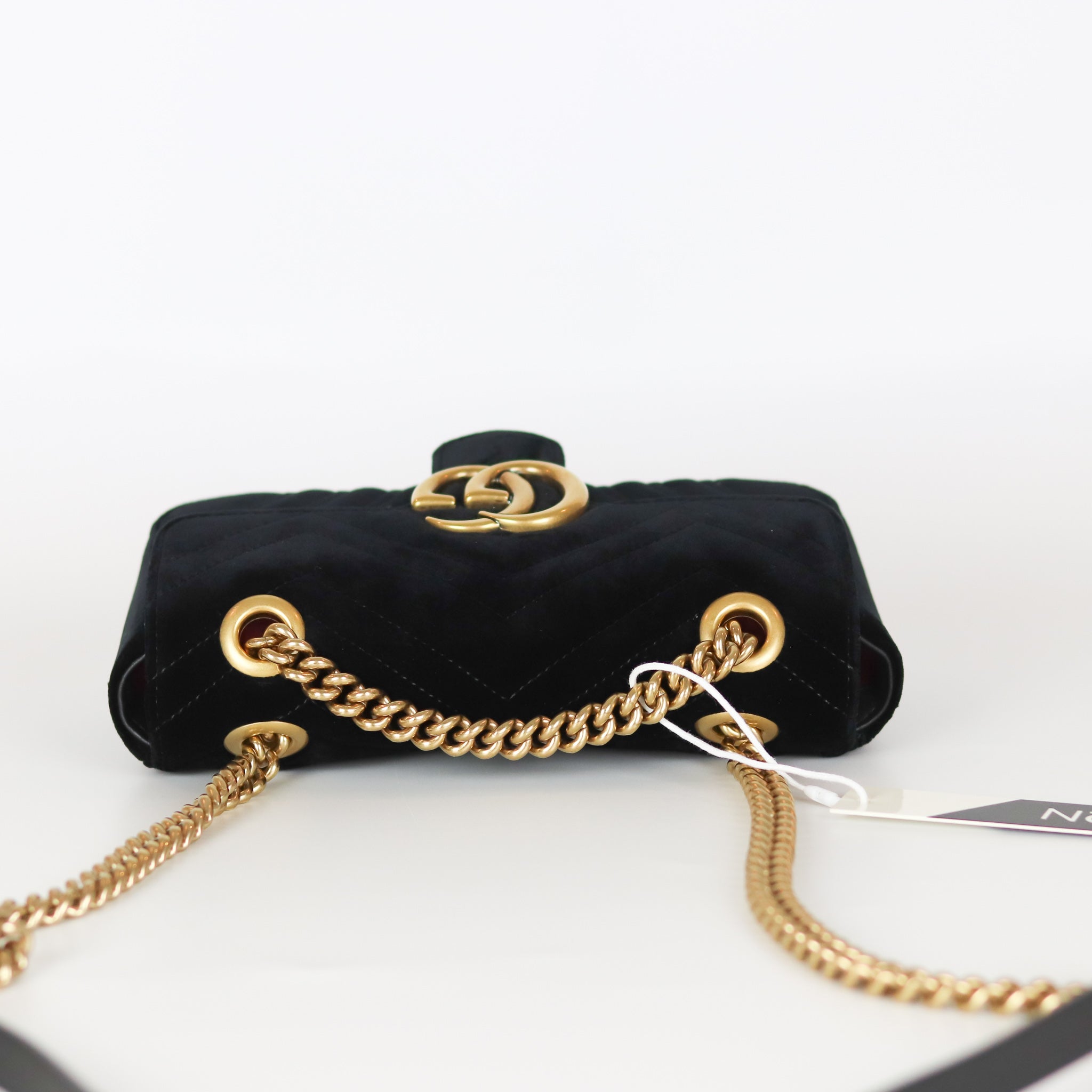 【GUCCI】Marmont 2 Velvet Chain Mini Shoulder Bag BLACK GUCCI Velvet Matelasse Mini GG Marmont Shoulder Bag Black