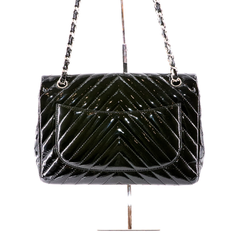 Classic Jumbo in Chevron Patent Leather with SWH Black