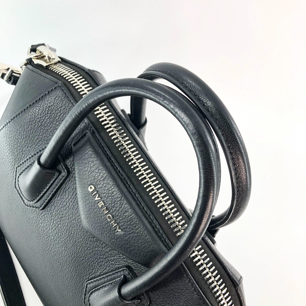 GIVENCHY アンティコナ スモル クロスホティ ハック 【関税込】 ジバンシィ24年秋バッグ「アンティゴナ キューブ」四角形の