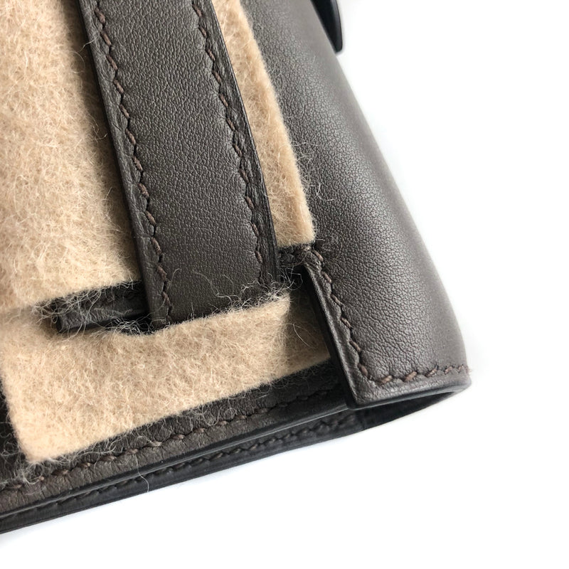 Kelly Cut Swift Leather Clutch in Etain GHW