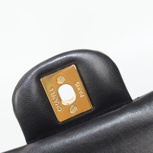 Classic Flap Black Medium Lambskin GHW