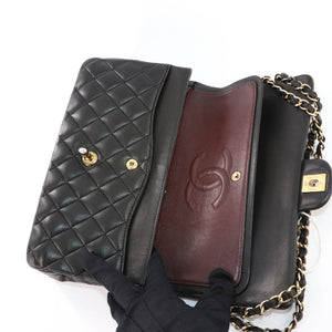 Classic Flap M/L Lambskin with GHW