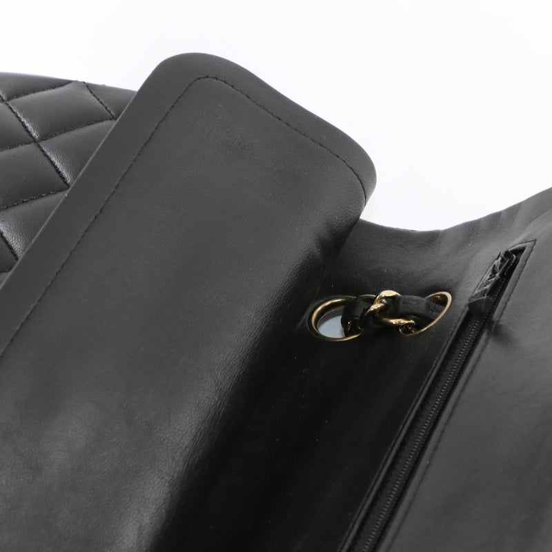 Classic Flap M/L Lambskin with GHW