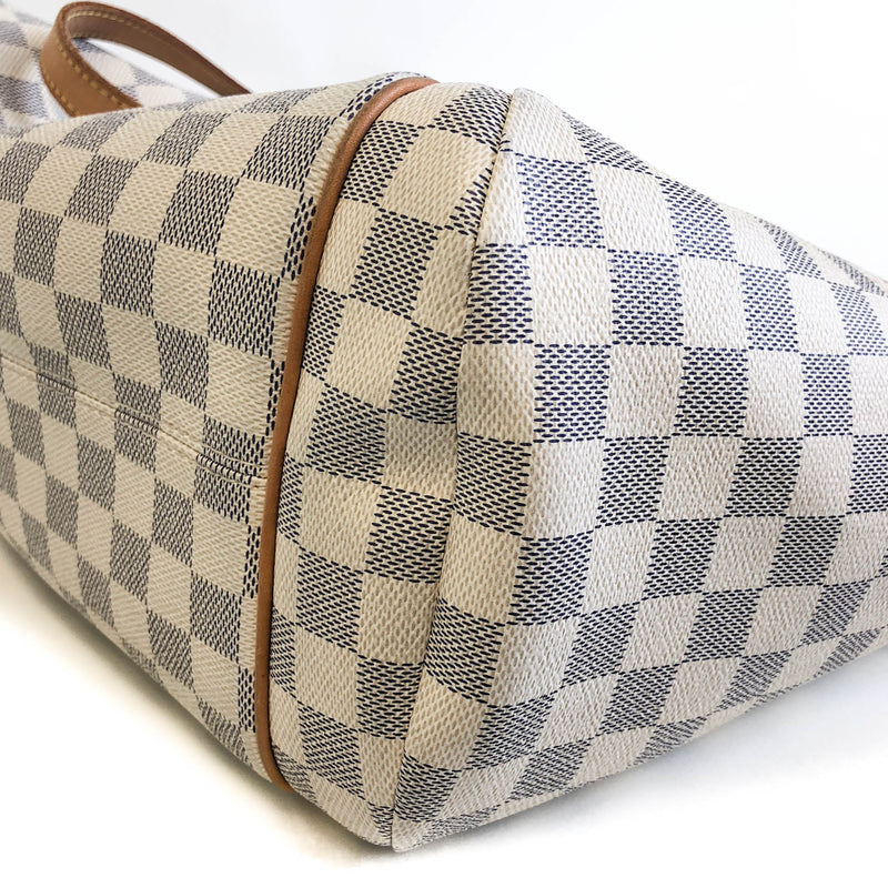 LOUIS VUITTON Totally GM White Checkered Coated Canvas Shoulder