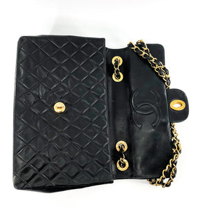 Vintage Jumbo XL Flap Lambskin Leather with GHW