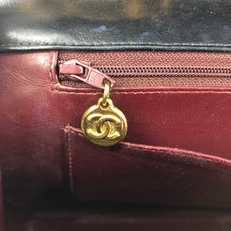 Vintage Jumbo XL Flap Lambskin Leather with GHW