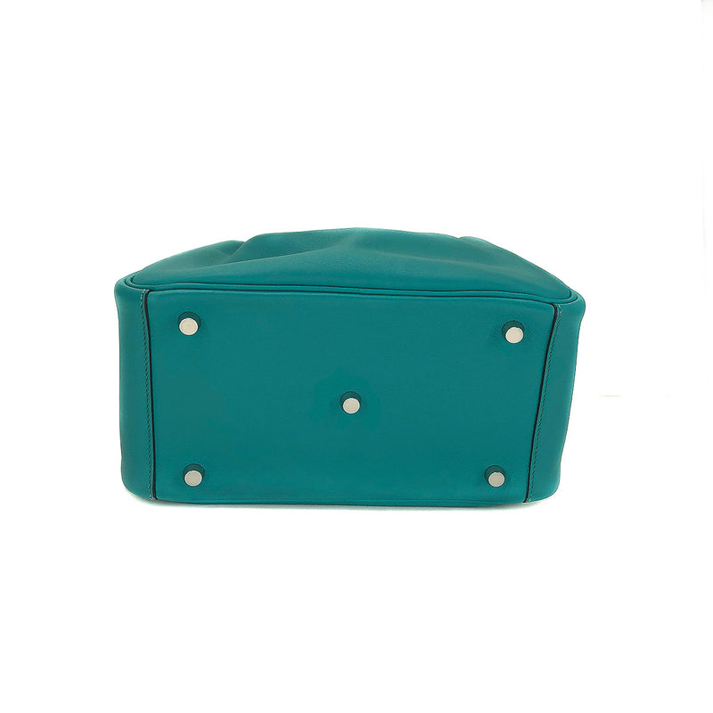 Lindy 26 in Blue Lagoon Swift Leather