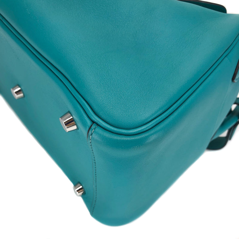 Lindy 26 in Blue Lagoon Swift Leather