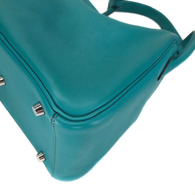 Lindy 26 in Blue Lagoon Swift Leather