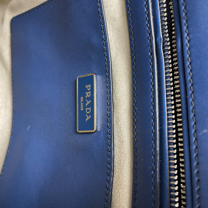 Bluette City Calfskin Stitched Leather Medium Double Zip