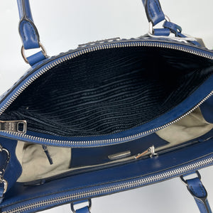 Bluette City Calfskin Stitched Leather Medium Double Zip