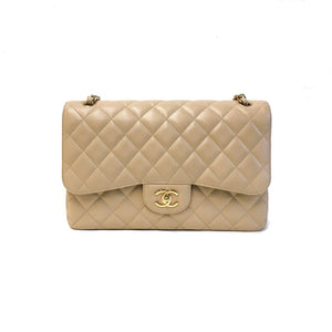 Double Flap Jumbo in Beige Caviar Leather