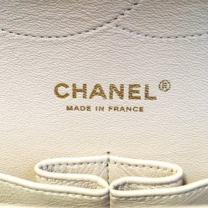 Double Flap Jumbo in Beige Caviar Leather