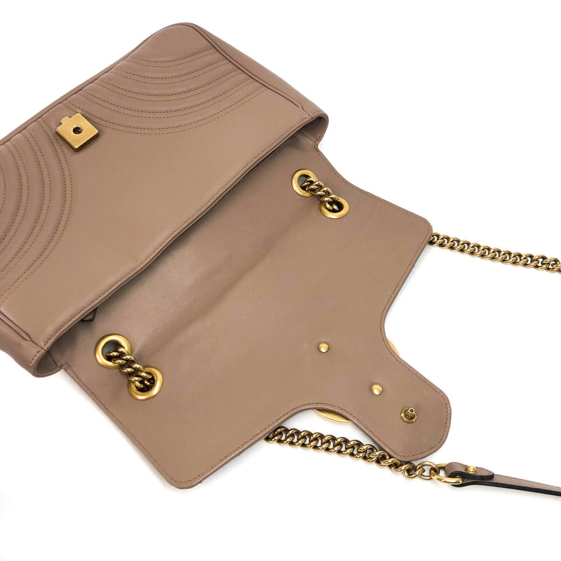 Marmont Matelasse Medium Leather Shoulder Bag in Beige