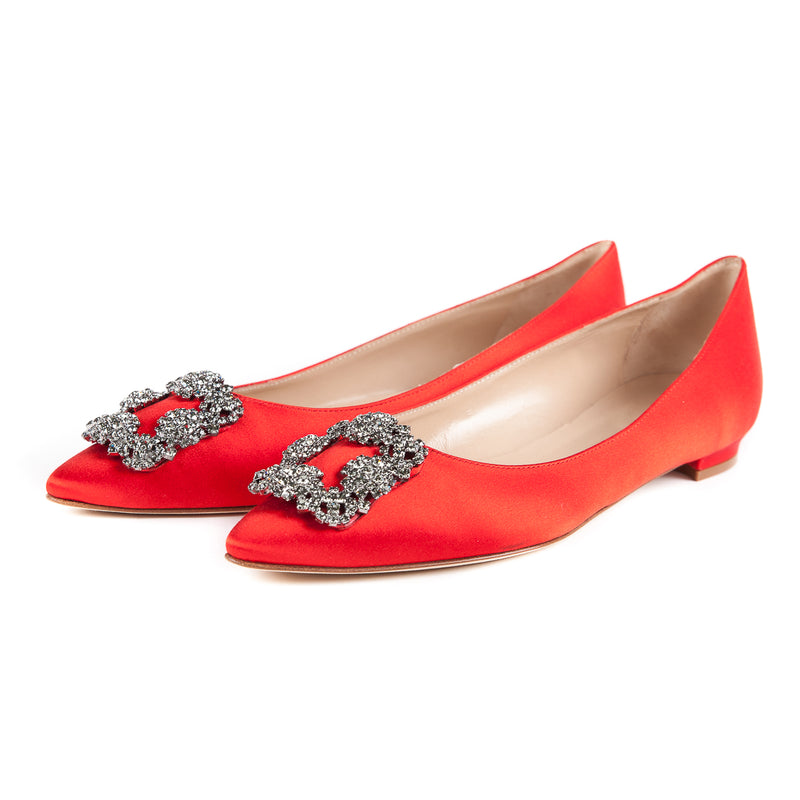 Hangisi Flats in Red