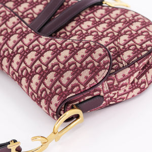 Oblique saddle bag burgundy