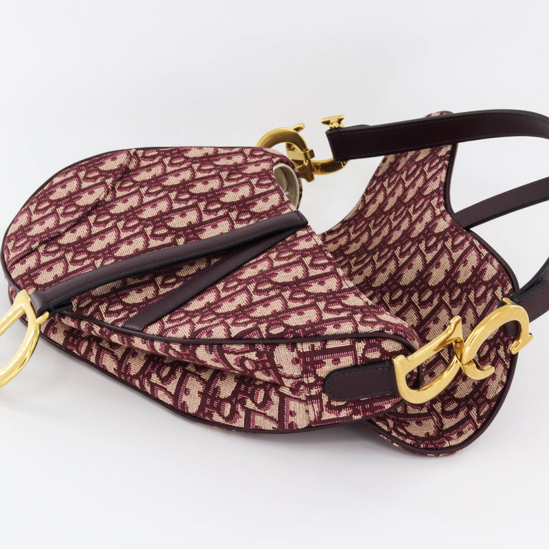 Oblique saddle bag burgundy