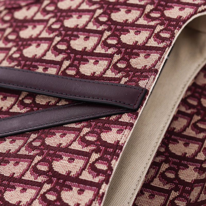 Oblique saddle bag burgundy