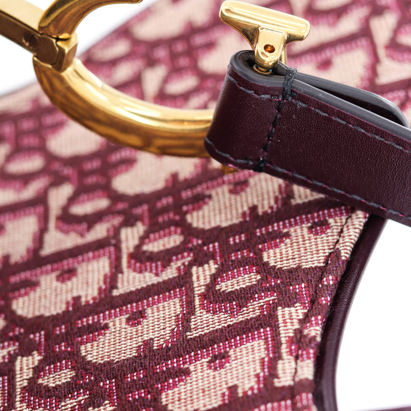Oblique saddle bag burgundy