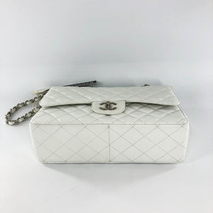 Caviar Double Flap Jumbo in White Caviar with SHW