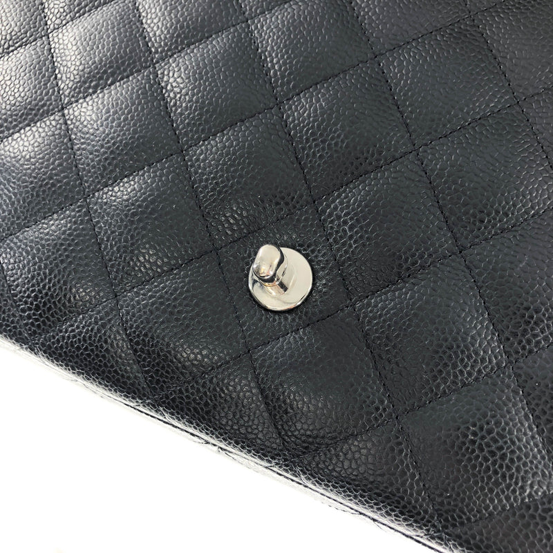 Single Flap Classic Jumbo in Black Caviar with SHW