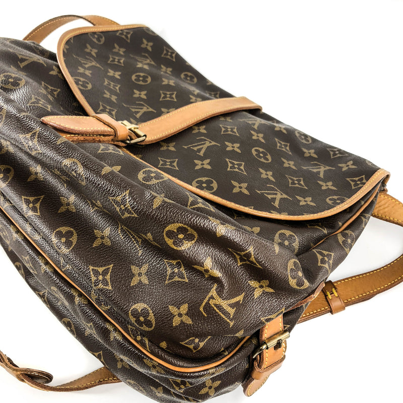 Vintage Monogram Saumur 35 Monogram Cross Body Bag