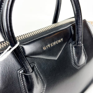 Small Antigona in Black Glossy Leather with Silver Hardware