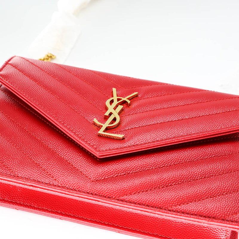 Envelope Chain Wallet in Red