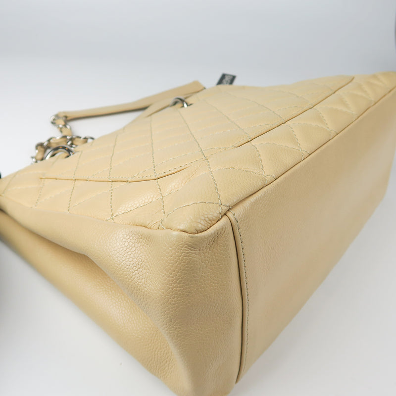 Beige Caviar GST in Caviar leather with SHW
